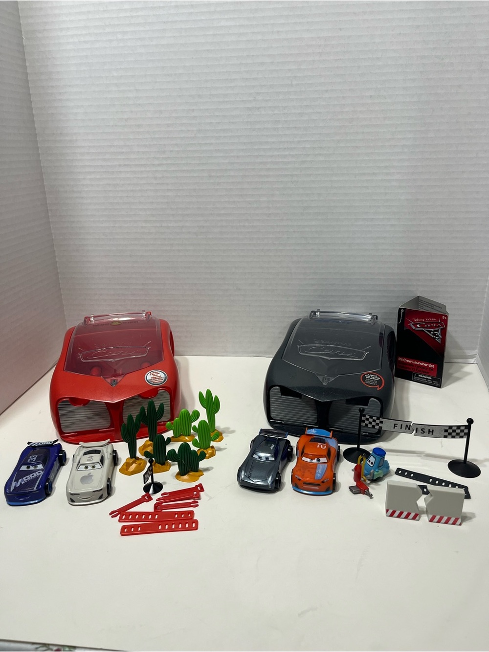 Disney Pixar Cars IGNTR liquid Adrenaline Launch Car Launcher Case playsets